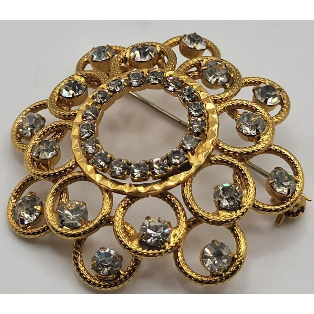 Vintage Gold-Tone Filigree Floral Brooch Clear Rhinestones Mid-Century 50s  2in